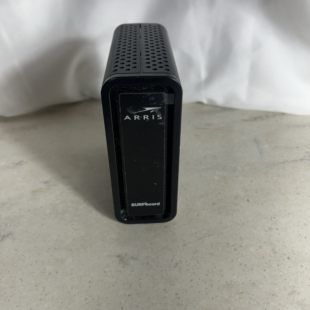 ARRIS SB6183 Surfboard 16x4 DOCSIS 3.0 Cable Modem - Black
